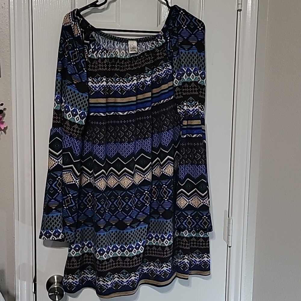 Win Win Boho Bell Sleeve Tunic  Size L-XL